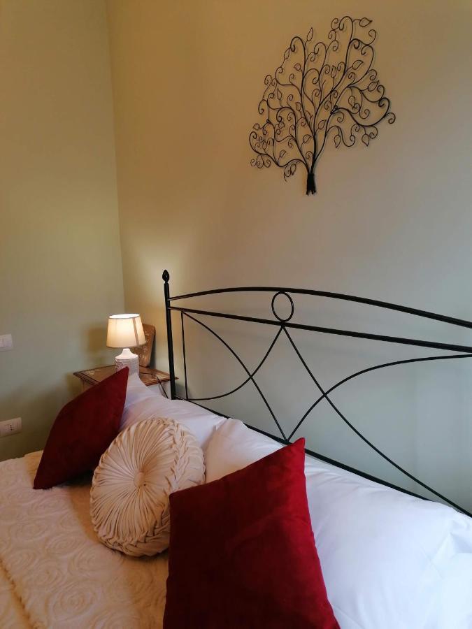 La Maisonette Del Borgo Ronciglione  Luaran gambar