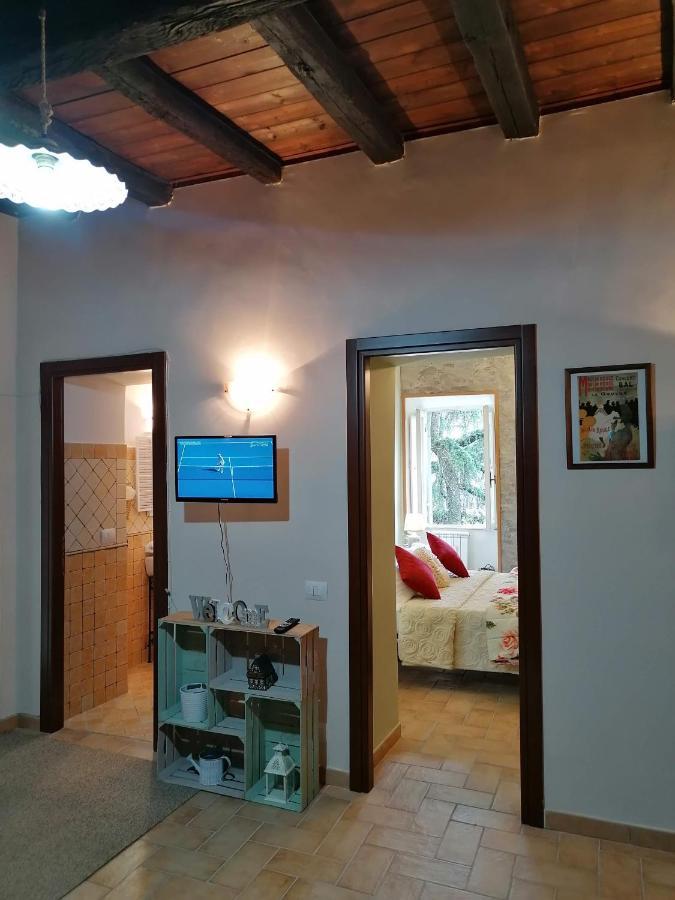La Maisonette Del Borgo Ronciglione  Luaran gambar